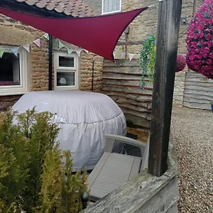 Larch Ruston Dog Friendly With Hot Tub Holiday home Scarborough